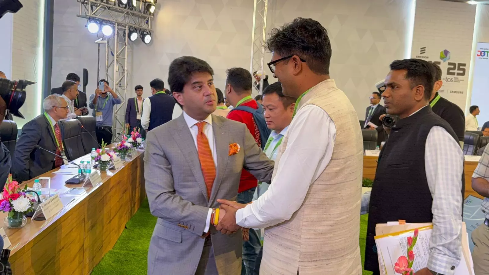 IMC 2025 में छत्तीसगढ़ की गूंज: ओ.पी. चौधरी बोले- हम सिर्फ़ नेटवर्क नहीं, विश्वास बना रहे हैं