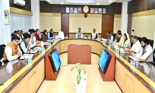 CG Cabinet Meeting: कैबिनेट की बैठक शुरू, मुख्यमंत्री विष्णुदेव साय की अध्यक्षता में हो रही है मंत्रिपरिषद की बैठक, महत्वपूर्ण फैसलों पर लगेगी मुहर...