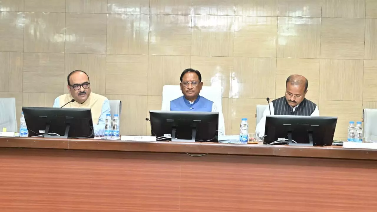 CG Collector Conference 2025: कलेक्टर कांफ्रेंस में 8 घंटे से बैठक जारी, CM साय का सख्त संदेश- रिपोर्ट नहीं, नतीजे चाहिए