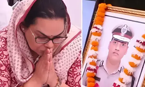 IPS पूरन कुमार केस में नया मोड़: अब IPS पूरन की IAS पत्नी अमनीत पर FIR दर्ज, कल ही पति का हुआ था अंतिम संस्कार