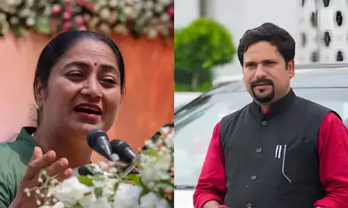 छठ पूजा पर सियासी घमासान! AAP और BJP में छिड़ा केमिकल पॉलिटिक्स क्या दिल्ली में यमुना की सफाई के सारे दावे हुए फेल?