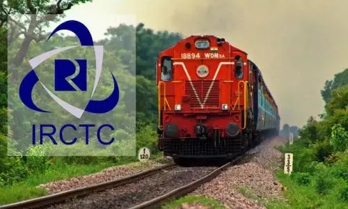 बड़ी खबर: धनतेरस और दीपावली पर रेलवे यात्रियों को बड़ा झटका, IRCTC की साइट हुई ठप, तत्काल बुकिंग को लेकर आ रही ये समस्या