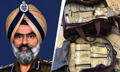 भ्रष्ट IPS भुल्लर पर CBI का शिकंजा! 50 से अधिक सम्पत्तियों के दस्तावेज समेत निकला ये कुबेर का खजाना, जांच जारी