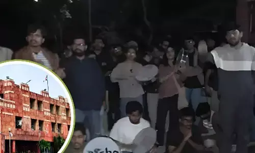 JNU Protest: JNU में छात्रों और पुलिस में झड़प, 28 छात्र हिरासत में, छह पुलिसकर्मी घायल