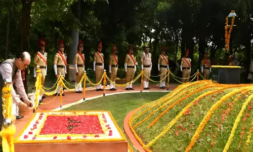Police Smriti Diwas Parade 2025: शहीद जवानों को दी जाएगी श्रद्धांजलि, राज्यपाल रमेन डेका, मुख्यमंत्री विष्णुदेव साय और गृहमंत्री विजय शर्मा रहेंगे शामिल