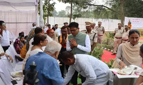 CG News: पुलिस स्मृति दिवस पर वित्त मंत्री ओपी चौधरी ने शहीद परिवारों को किया सम्मानित...