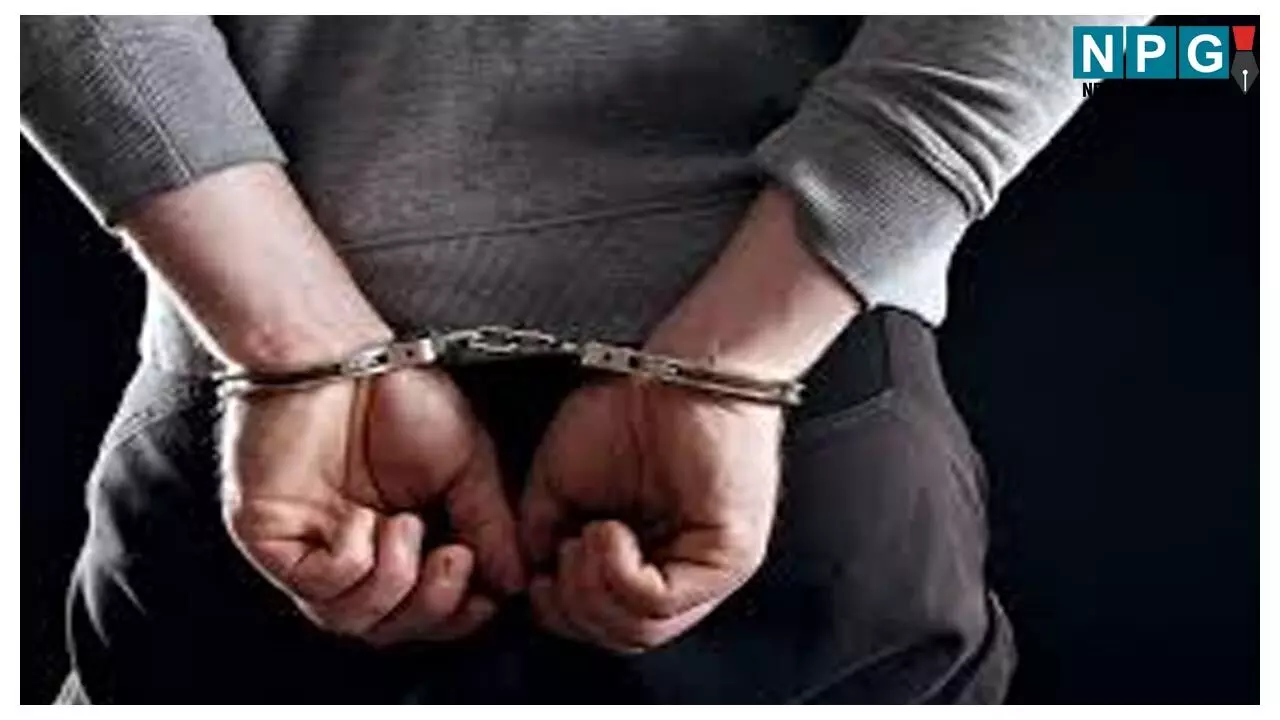 Kabirdham News: फिल्मी स्टाइल में तस्करी, ट्रक के खास चैंबर में छिपाया था 53 किलो गांजा, पुलिस ने ऐसे धार दबोचा