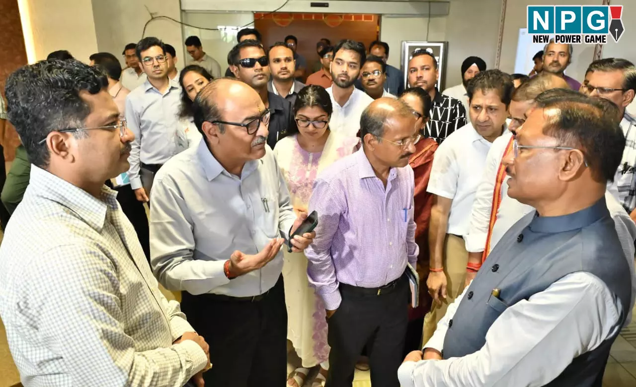 CG News: मुख्यमंत्री ने PM मोदी के प्रवास की तैयारियों का लिया जायज़ा, निर्धारित समय के भीतर सभी तैयारियाँ पूर्ण करने अधिकारियों को दिए निर्देश