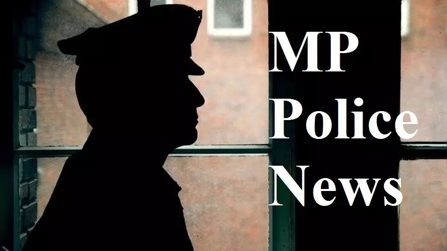 MP Police News : इंदौर पुलिस कमिश्नर ने TI और ASI को बनाया कांस्टेबल, रेप केस में समझौता कर 20 लाख रुपये रिश्वत लेने का आरोप