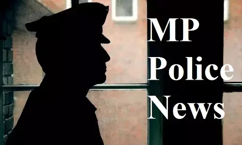MP Police News : इंदौर पुलिस कमिश्नर ने TI और ASI को बनाया कांस्टेबल, रेप केस में समझौता कर 20 लाख रुपये रिश्वत लेने का आरोप