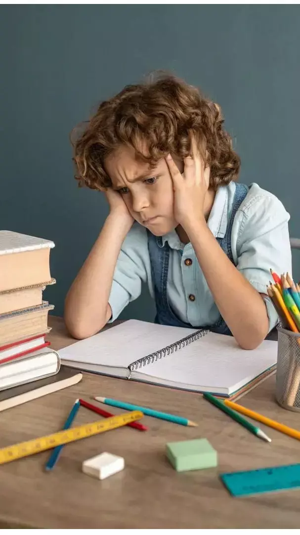 Brain Foods For Kids: अपने बच्चों की मैमोरी स्ट्रॉन्ग करने के लिए उनकी डाइट में शामिल करें ये चीजें