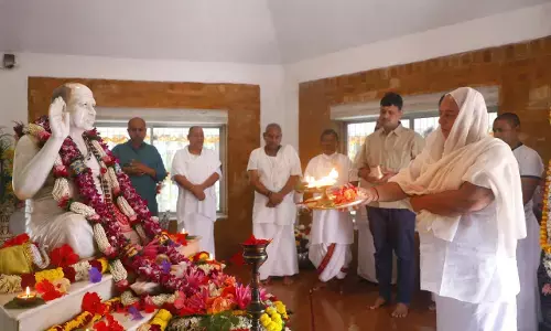 Sarveshvari Ashram: अघोरान्ना परो मन्त्र... के अष्टयाम के साथ सोगड़ा आश्रम में समाधि स्थापना दिवस का कार्यक्रम प्रारंभ