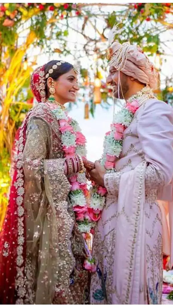 Marriage Tips: पति-पत्नी बनने से पहले पार्टनर से जरूर पूछ लें ये सवाल, नहीं तो मैरिड लाइफ हो जाएगी बर्बाद...