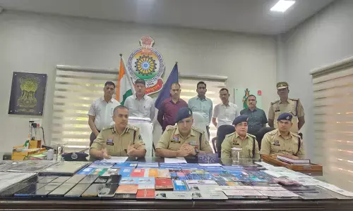 CG Crime: छत्तीसगढ़ पुलिस ने मुंबई में चल रहे बड़े साइबर फ्राॅड का किया पर्दाफाश, 8 आरोपी गिरफ्तार, 50 करोड़ के लेनदेन का खुलासा...