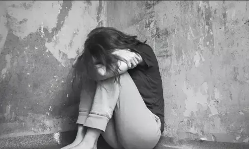 Chandrapur Crime: 5 साल की बच्ची के सामने अश्लील हरकत, 18 वर्षीय पड़ोसी गिरफ्तार; POCSO एक्ट के तहत मामला दर्ज