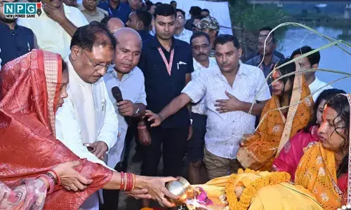 Jashpur News: मुख्यमंत्री विष्णुदेव ने छठ घाट में सूर्य को दिया अर्घ्य, प्रदेश की सुख-समृद्धि और खुशहाली की कामना की, सौन्दर्यीकरण की घोषणा की...