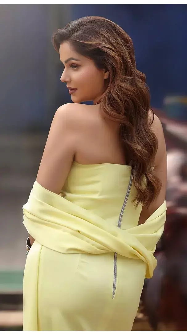 Rubina Dilaik का गॉर्जियस अवतार, येलो ड्रेस में दिखी खूबसूरती की महा रानी
