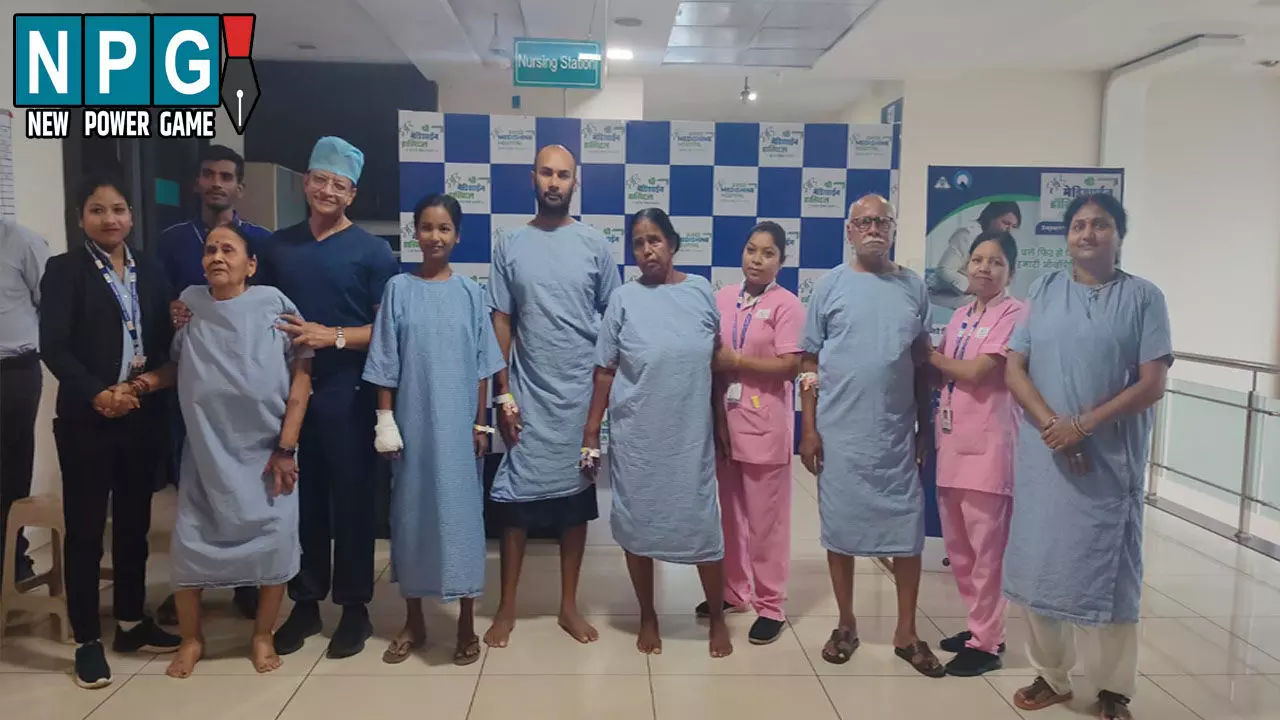 अब घुटना एवं हिप रिप्लेसमेंट किसी भी उम्र में, कंप्यूटर नेविगेशन मशीन की मदद से और भी सटीक!