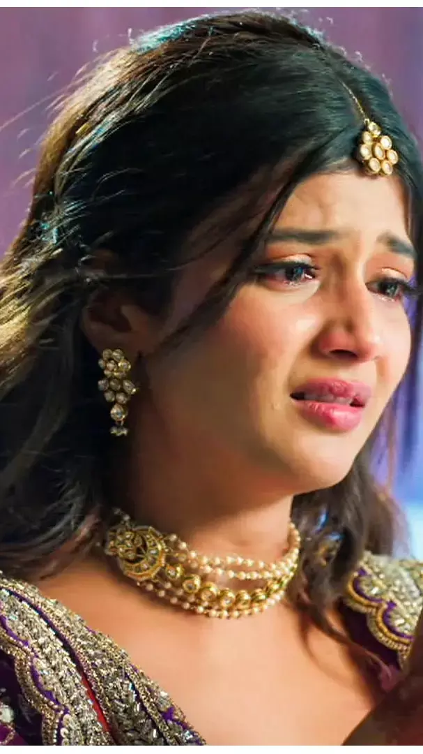 Yeh Rishta Kya Kehlata Hai 28 October 2025: अभिरा-अरमान का गंदी वीडियो हुआ लीक, अब होगा बड़ा तमाशा...