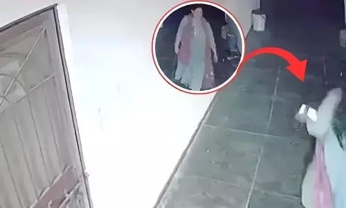 MP News: महिला DSP ने सहेली के घर से चुराए 2 लाख और मोबाइल, CCTV में दिखी नोटों की गड्डी, पुलिस ने दर्ज की FIR, DSP फरार