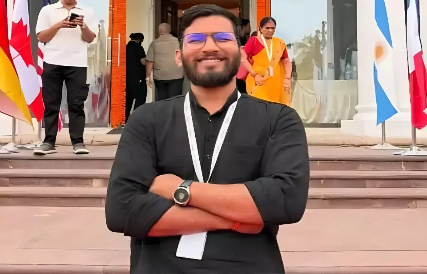 माखनलाल यूनिवर्सिटी में बड़ा हादसा: तीसरी मंजिल से गिरा छात्र, हत्या या आत्महत्या..जांच में जुटी पुलिस