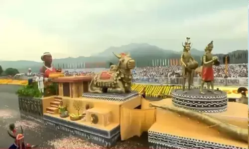 CG News: गुजरात की धरती पर बस्तर का सम्मान, एकता परेड में छत्तीसगढ़ की झांकी ने दिखाया विकास का नया मॉडल...PM मोदी हुए प्रभावित