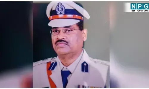 CG News: रिटायरमेंट के दो माह पहले डीआईजी की मौत, बिस्तर में पाए गए मृत, राजकीय सम्मान के साथ हुई विदाई, बेटा भी है डीएसपी...