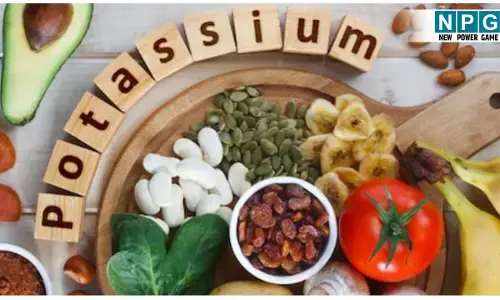 Potassium Rich Foods: केले से ज्यादा पोटेशियम किन चीज़ों में होता है, आइये जानें...