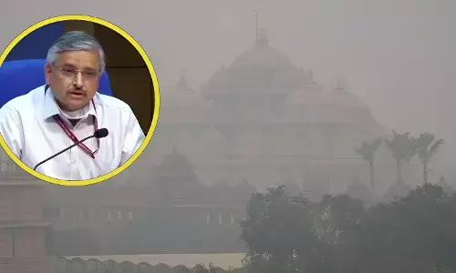 Delhi Air Pollution: ऐसे लोग छोड़ दें दिल्ली... डॉ. रणदीप गुलेरिया की चेतावनी, हवा में सांस लेना 10 सिगरेट के बराबर