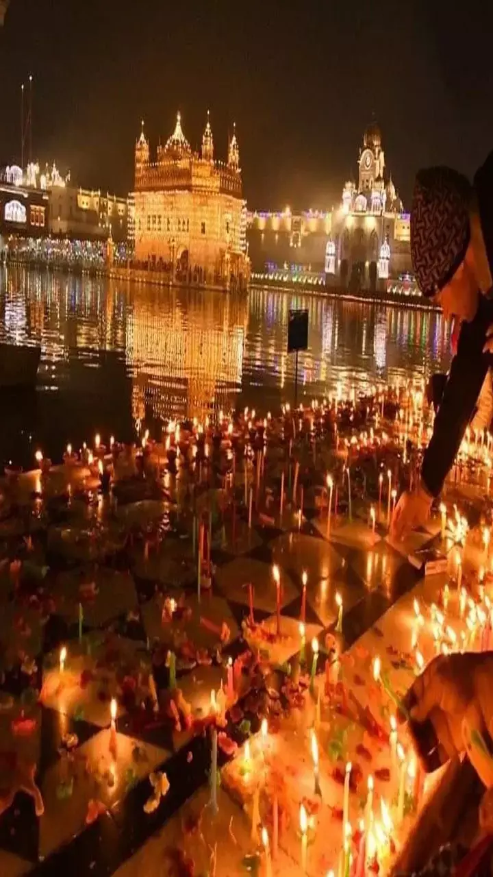 Dev Deepawali Kyu Manate Hain: देव दीपावली क्यों मनाई जाती है? जानिए इस दिन से जुड़ी पौराणिक कथा