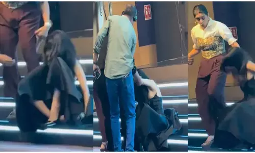 Ashlesha Thakur Viral Video: एक्ट्रेस हुई ऊप्स मोमेंट की शिकार: सीढ़ियों से उतरते वक्त धड़ाम से गिरी, और फिर कैमरे में दिखा सब कुछ...