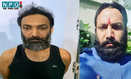 Virendra Tomar: मर्सिडीज कार में बैठने वाले सूदखोर बदमाश वीरेंद्र तोमर को बनियान में रायपुर लेकर पहुंची पुलिस, पकी दाढ़ी और चेहरे पर दिखा डर