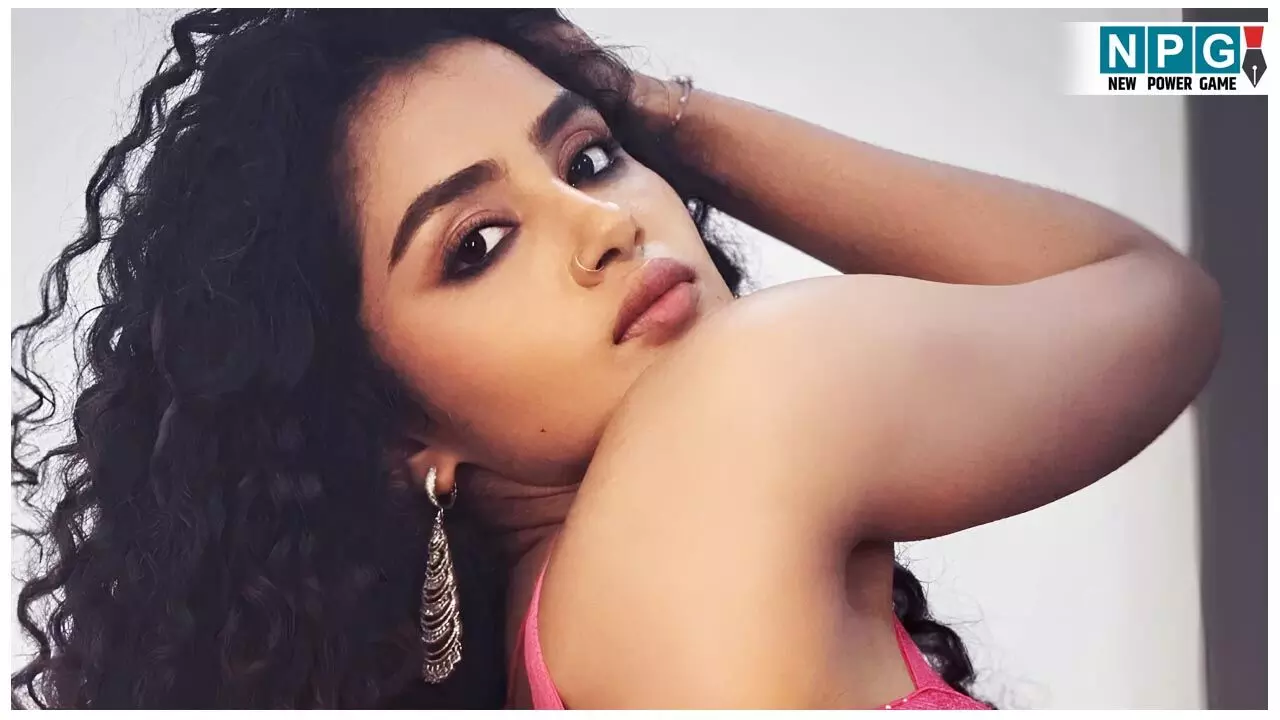 Anupama Parameswaran News: इस बड़े हादसे का शिकार हुईं एक्ट्रेस अनुपमा परमेश्वरन: 20 साल की लड़की के खिलाफ दर्ज की शिकायत, जानें क्या है पूरा मामला... Anupama Parameswaran News: इस बड़े हादसे का शिकार हुईं एक्ट्रेस अनुपमा परमेश्वरन: 20 साल की लड़की के खिलाफ दर्ज की शिकायत, जानें क्या है पूरा मामला...