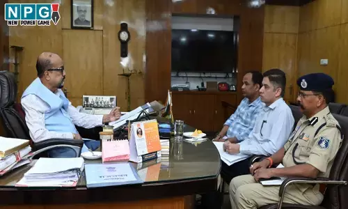 CG News: बढ़ रही दुर्घटनाओं व बिगड़ती यातायात से राज्यपाल चिंतित, कलेक्टर-एसएसपी की ली बैठक...दिये सुधार के निर्देश...