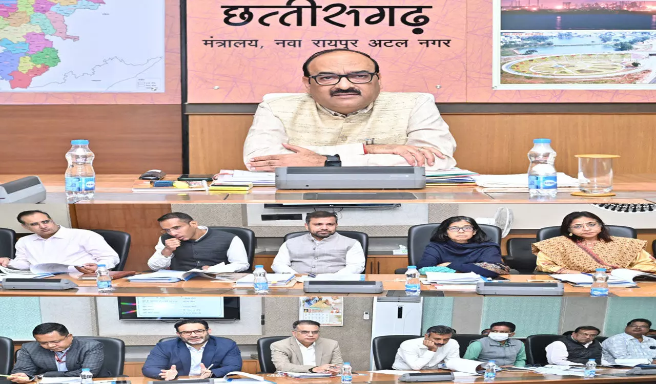 CG News: परियोजना एवं निर्माण क्रियान्वयन समिति की बैठक, CS विकासशील ने विभिन्न कार्यों के प्रस्तावों पर की विस्तार से चर्चा...