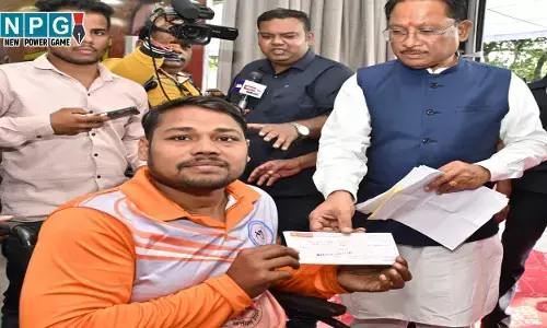 CM Vishnudeo Sai: दिव्यांग रग्बी खिलाड़ी की मदद के लिए मुख्यमंत्री आगे आए, जनदर्शन में स्वीकृत किया 90 हजार रुपए का आर्थिक अनुदान...