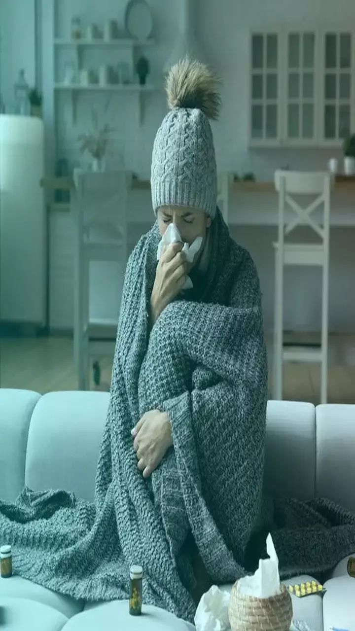 Pneumonia Ke Gharelu Ilaj: सर्दियों में निमोनिया से बचाव कैसे करें, जानिए घरेलू उपाय