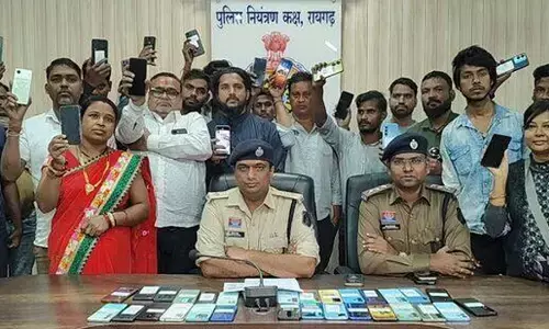 Raigarh News: 9 लाख के 54 गुम मोबाइल को पुलिस ने खोज निकाला, छत्तीसगढ़ समेत अन्य राज्यों से किया गया रिकवर...