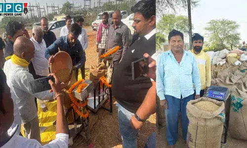 CG Paddy News: धान खरीदी शुरू: मंत्रियों, विधायकों और कलेक्टरों ने किसानों को फूल-माला पहनाकर किया स्वागत, CM विष्णुदेव के नेतृत्व में चाक-चौबंद और पारदर्शी व्यवस्था