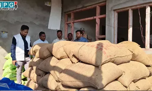 CG Paddy News: धान खरीदी में लापरवाही, दो ग्रामीण कृषि विस्तार अधिकारी सस्पेंड...