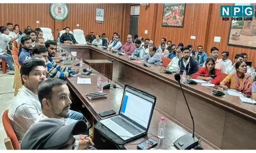 Khairagarh News: धान खरीदी बाधित करने वालों पर प्रशासन सख्त! 4 समिति प्रबंधक निलंबित, 50 प्रबंधकों पर एफआईआर दर्ज करने की तैयारी