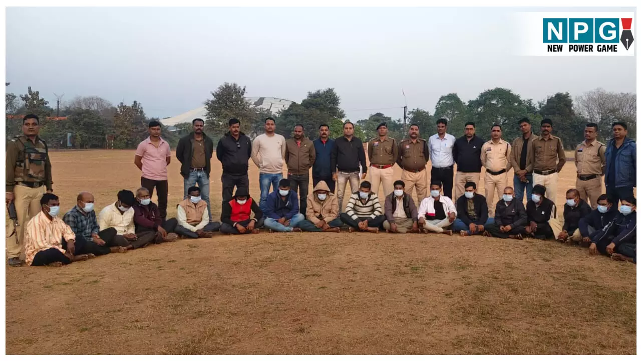 CG Korba News: निलंबित महिला अफसर की सहेली के घर डकैती: पुलिस ने 19 आरोपियों को किया गिरफ्तार,मुलाहिजा के दौरान अस्पताल में लगे पुलिस चोर है के नारे