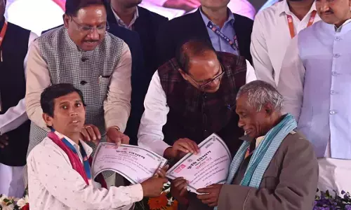 CG News: PM मोदी ने कोयंबटूर से जारी की प्रधानमंत्री किसान सम्मान निधि की 21वीं किस्त, 25 लाख किसानों के खातों में पहुंचे 500 करोड़ रुपये...