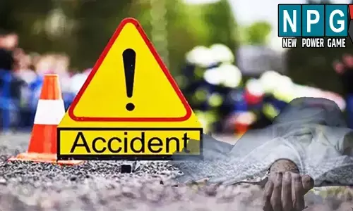 Dhamtari Accident News: CG में दर्दनाक हादसा: अनियंत्रित होकर पलटी ट्रैक्टर ट्रॉली, दबने से गई 9वीं के छात्र की जान