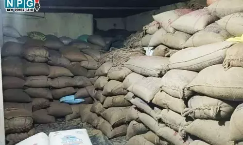 CG Paddy News: रायगढ़ में 30 प्रकरणों में एक करोड़ के 3,266 क्विंटल अवैध धान जब्त...चेक पोस्टों पर 24×7 रखी जा रही कड़ी निगरानी