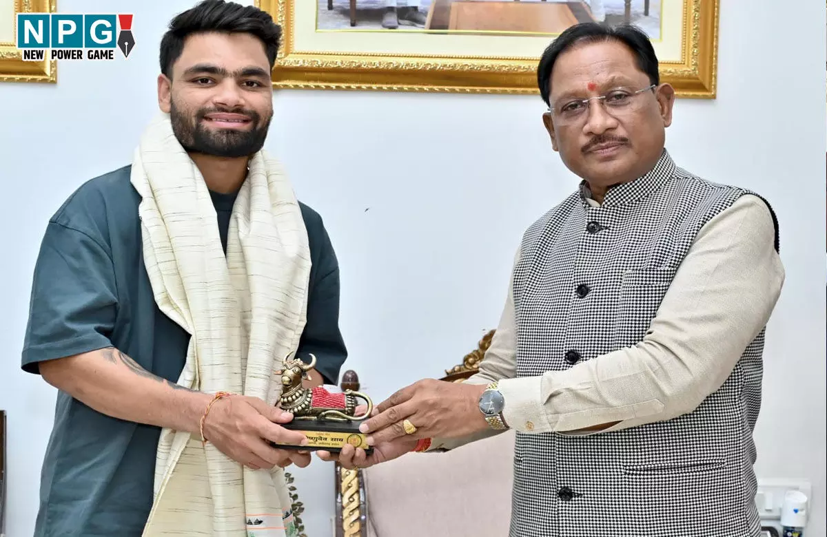 CG News: भारतीय क्रिकेट रिंकू सिंह ने CM विष्णुदेव से मुलाकात, छत्तीसगढ़ में खेल सुविधाओं के विस्तार पर हुई चर्चा