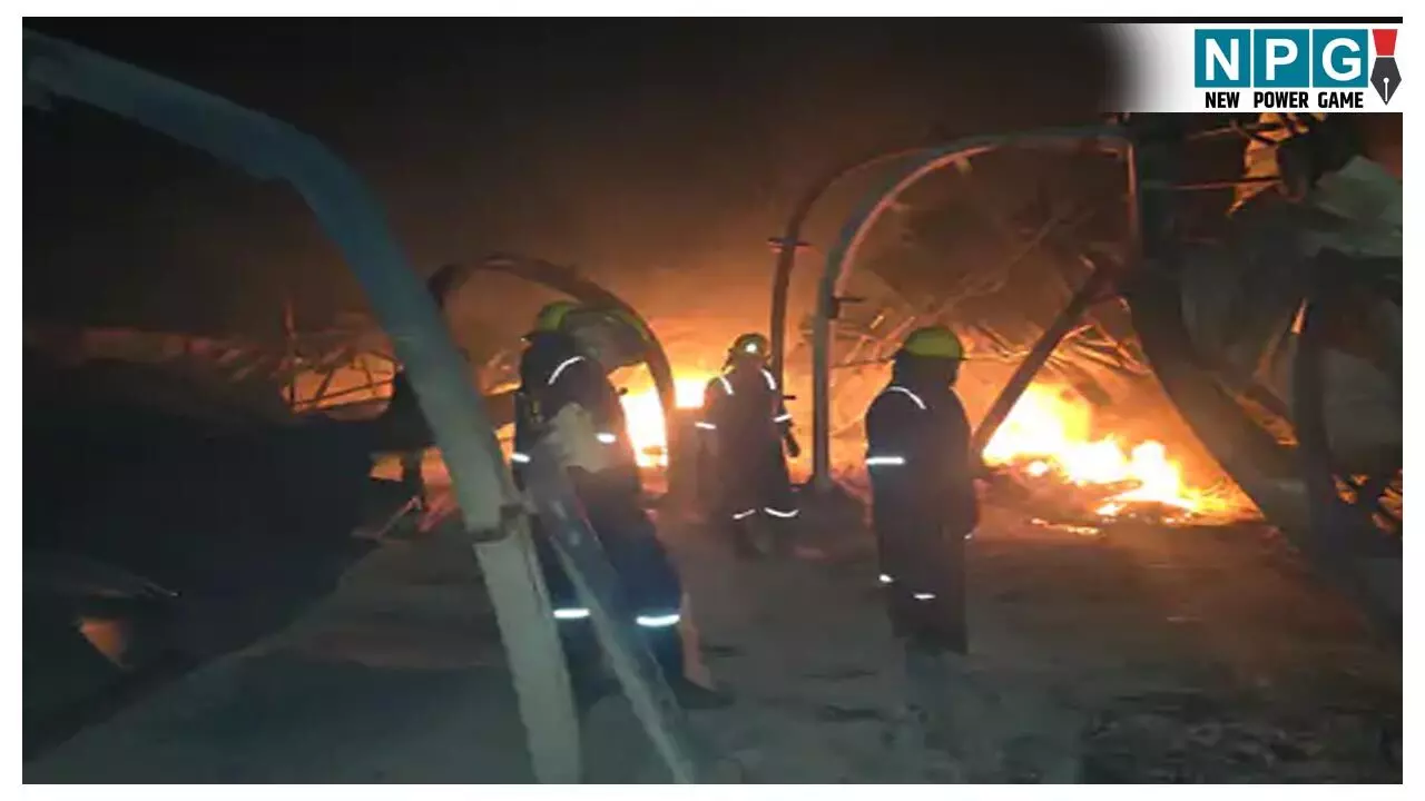 Durg News: फोम मैन्युफैक्चरिंग प्लांट में लगी भीषण आग...कड़ी मशक्कत के बाद पाया गया काबू, सारा सामान जलकर राख