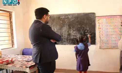 Teacher News: कलेक्टर ने शिक्षकों को लगाई फटकार, बोले-बोर्ड परीक्षा में बेहतर परिणाम नहीं आने पर नपेंगे टीचर...
