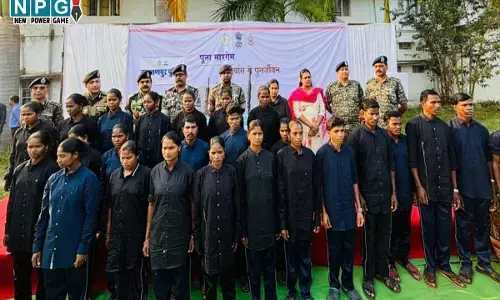 Narayanpur Naxal Surrender: जवानों को बड़ी सफलता, 28 माओवादियों ने किया सरेंडर, 89 लाख का था इनाम घोषित