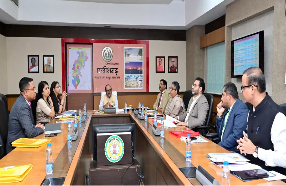 CG News: महात्मा गांधी मनरेगा की राज्य स्तरीय सशक्त समिति की बैठक सम्पन्न, योजना के तहत किए गए कार्यों की प्रगति की विस्तार से समीक्षा की गई